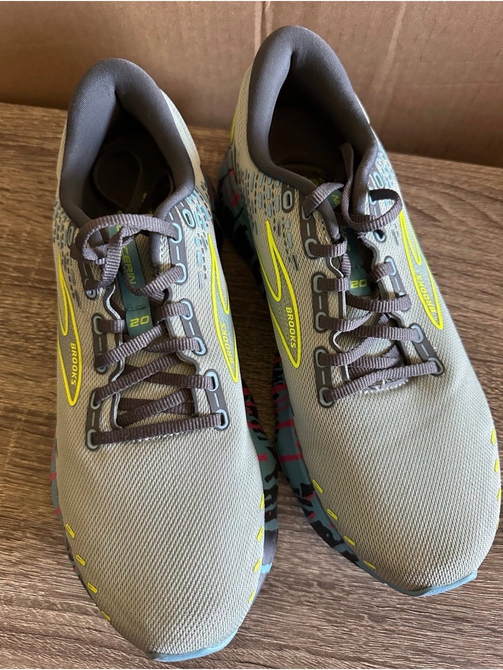 Women’s Brooks Glycerin 20 size 10.5 shoes